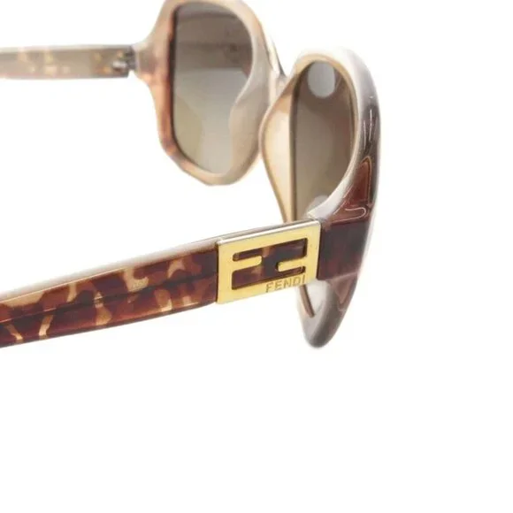 Fendi Fs5227 Sunglasses Butterfly Shape Marble Pattern 56 Mouths 15 210 130